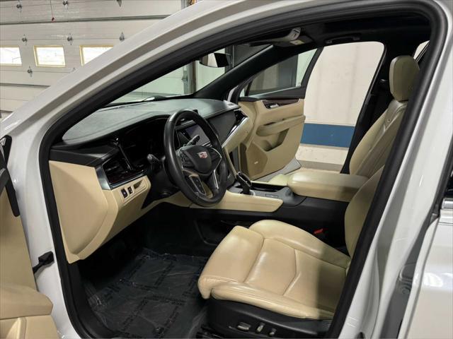 used 2017 Cadillac XT5 car, priced at $17,995