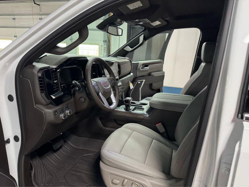 new 2026 GMC Sierra 1500 car, priced at $67,075