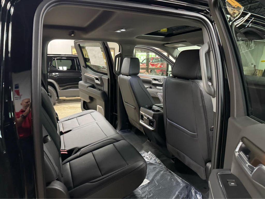 new 2025 GMC Sierra 1500 car, priced at $75,050