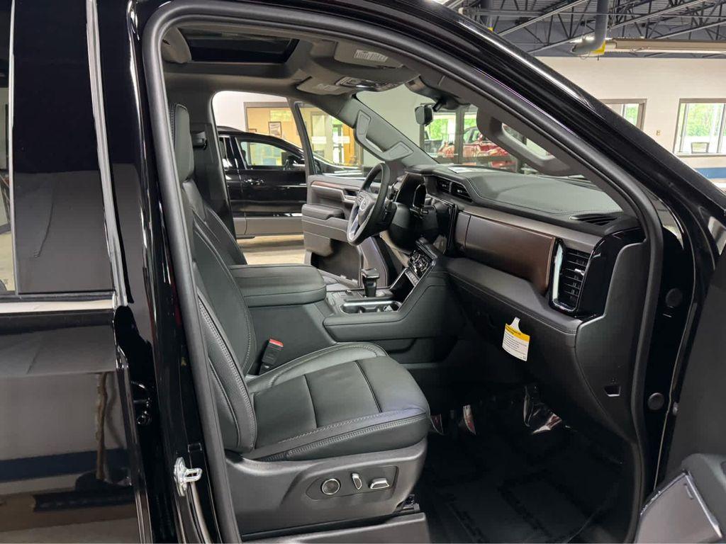new 2025 GMC Sierra 1500 car, priced at $75,050