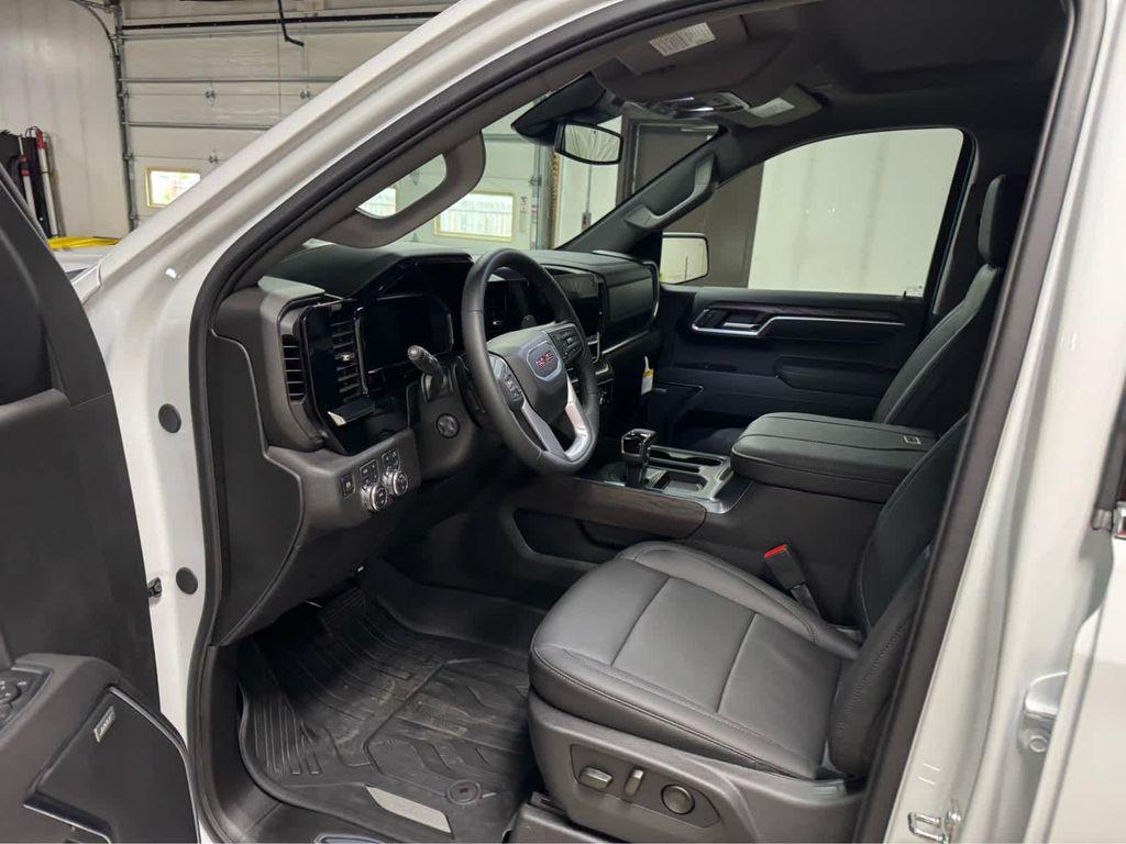 new 2026 GMC Sierra 1500 car, priced at $67,075