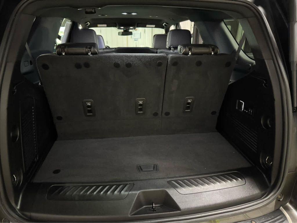 used 2021 GMC Yukon car, priced at $39,995