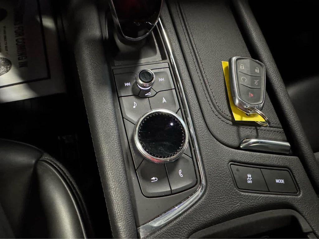 used 2021 Cadillac XT6 car, priced at $29,995