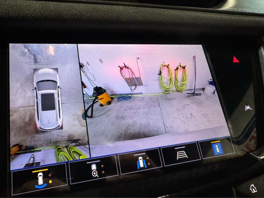 used 2021 Cadillac XT6 car, priced at $29,995