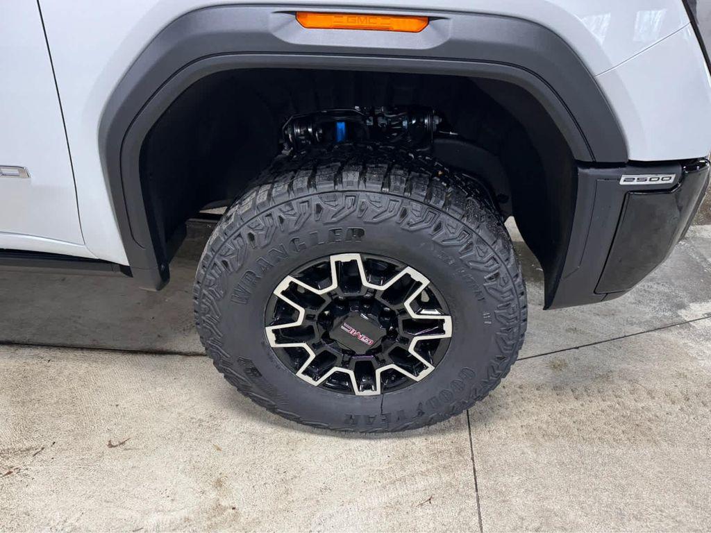 new 2026 GMC Sierra 2500 car, priced at $86,295