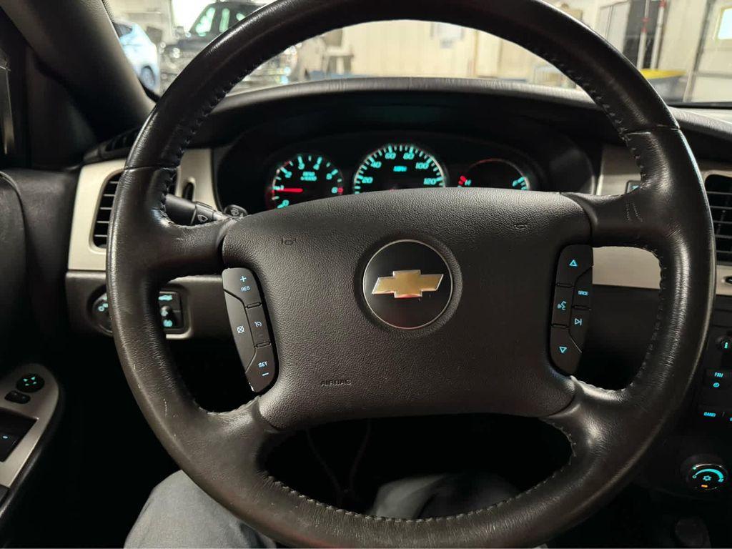 used 2007 Chevrolet Monte Carlo car, priced at $9,995
