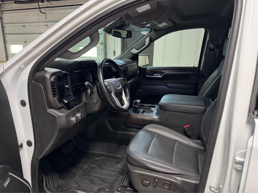 used 2023 GMC Sierra 1500 car, priced at $45,995