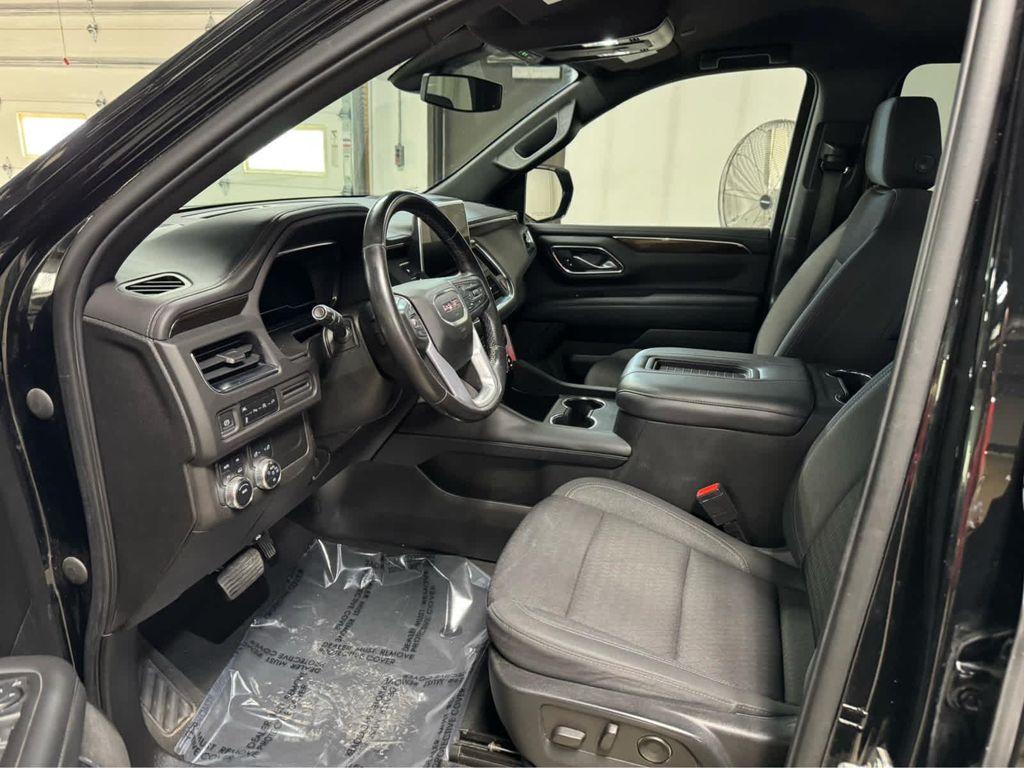 used 2022 GMC Yukon XL car, priced at $45,995