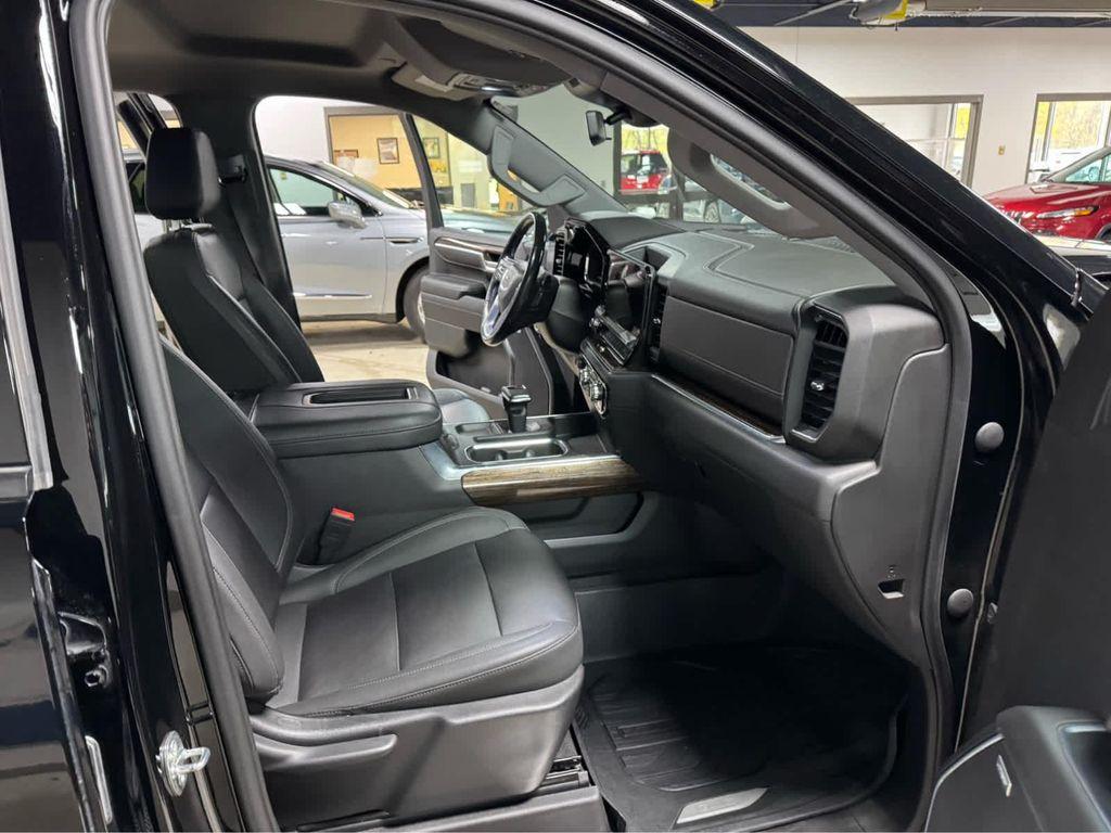 used 2022 GMC Sierra 1500 car, priced at $42,995