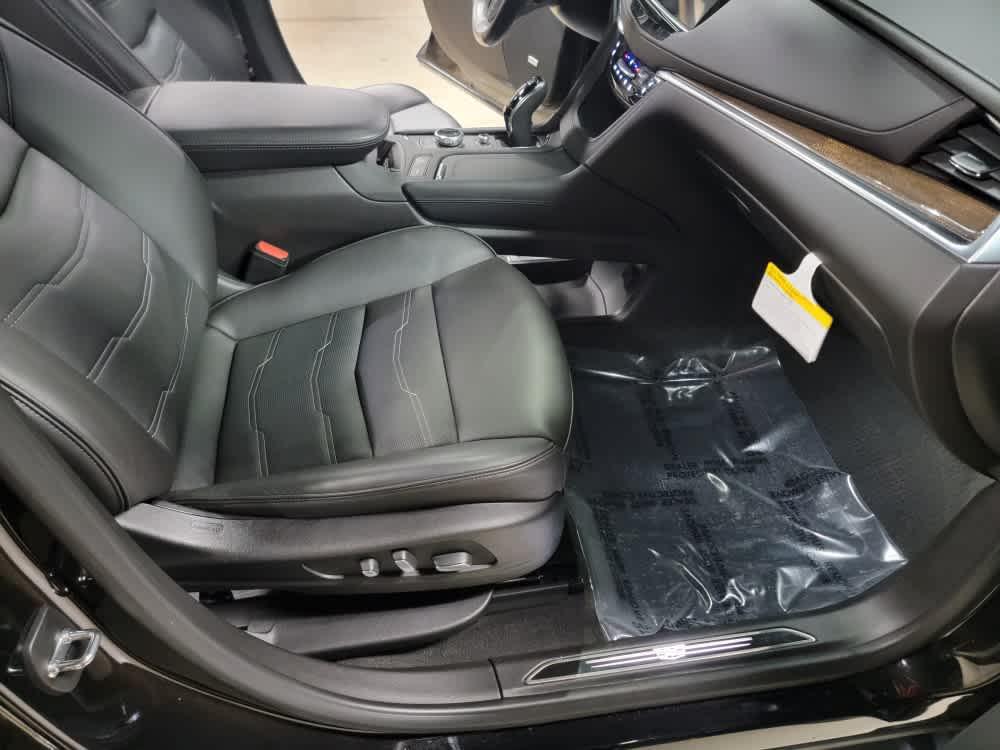 used 2024 Cadillac XT5 car, priced at $47,995