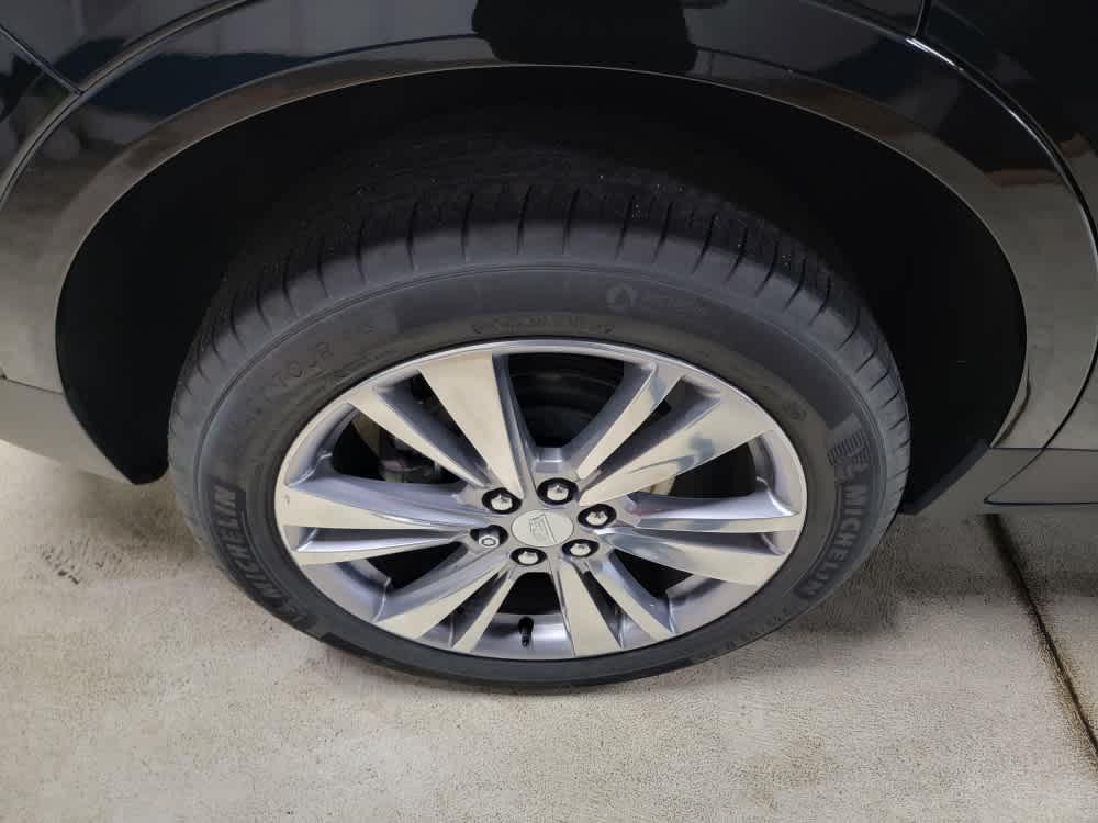 used 2024 Cadillac XT5 car, priced at $47,995