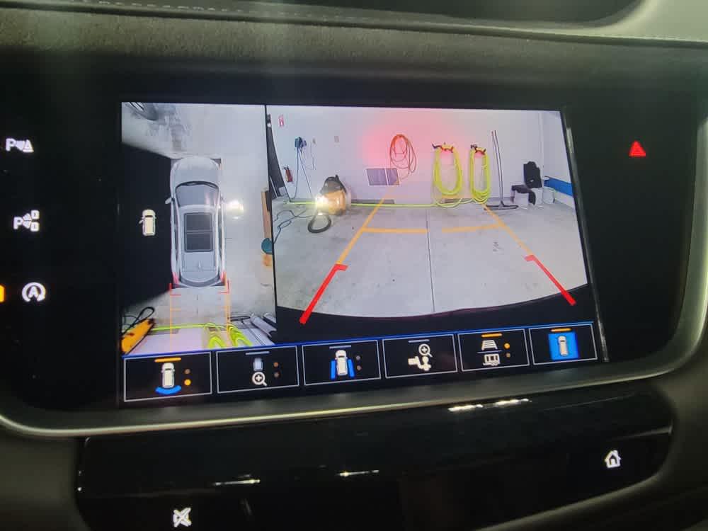 used 2024 Cadillac XT5 car, priced at $47,995