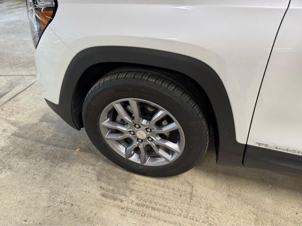 used 2024 GMC Terrain car, priced at $31,995