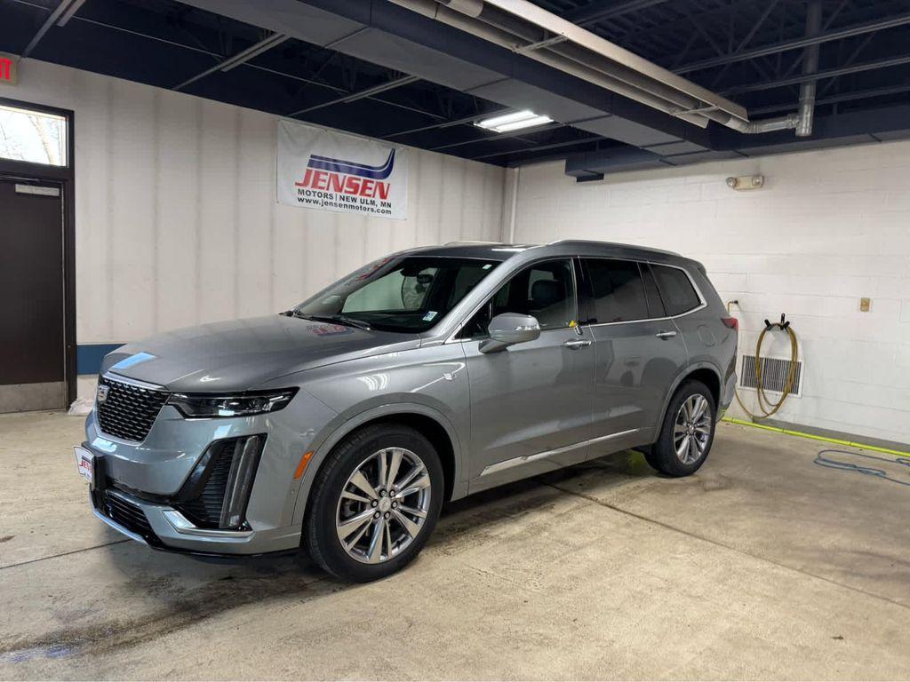 used 2023 Cadillac XT6 car, priced at $41,995