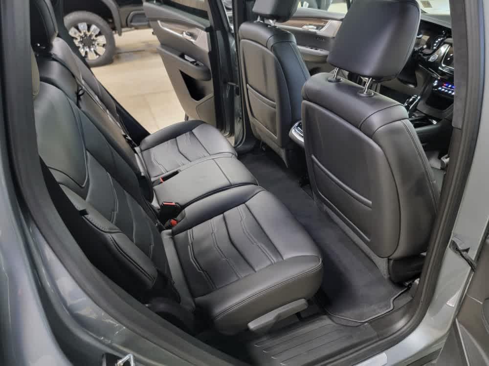 used 2023 Cadillac XT6 car, priced at $41,995