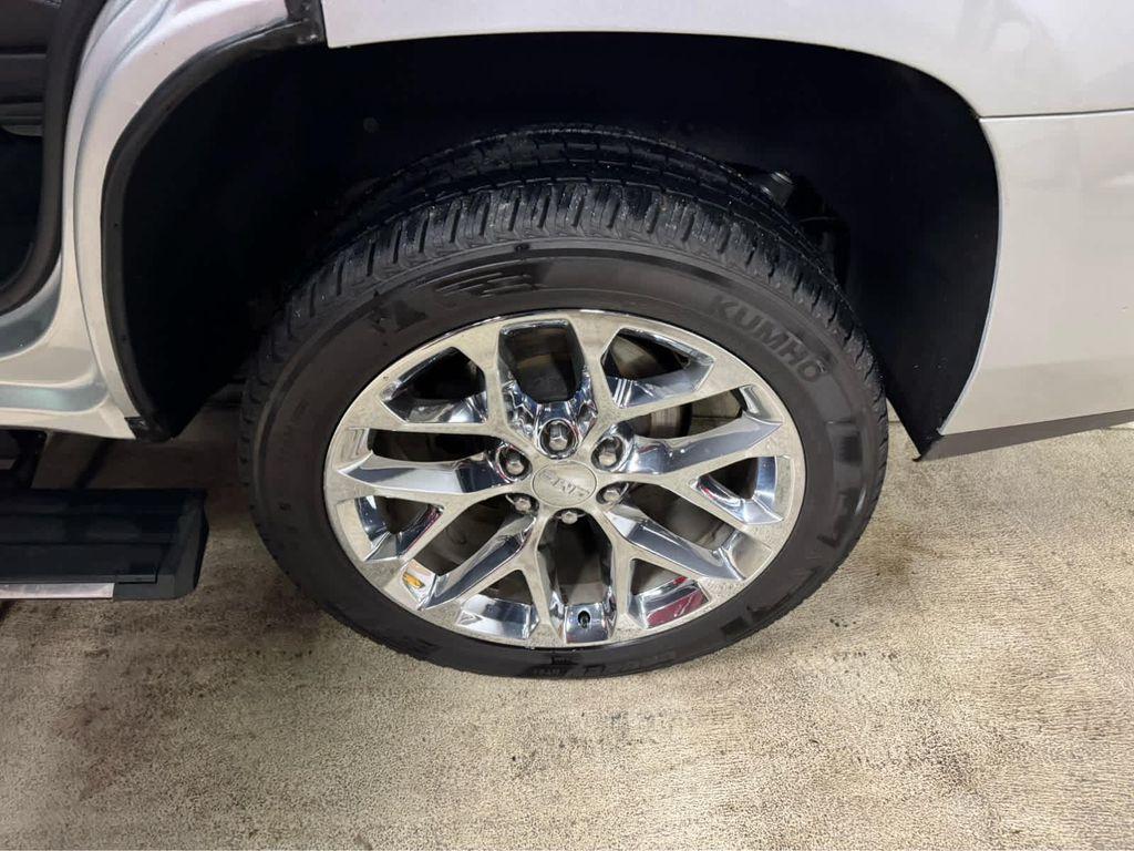 used 2018 GMC Yukon car, priced at $30,995