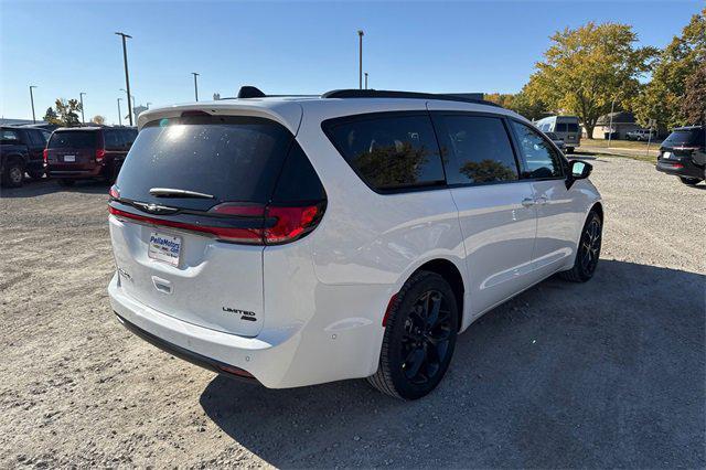 new 2025 Chrysler Pacifica car, priced at $55,540