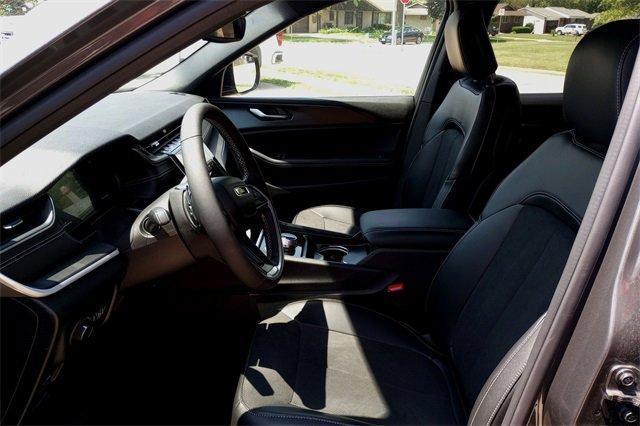 new 2024 Jeep Grand Cherokee L car, priced at $49,352