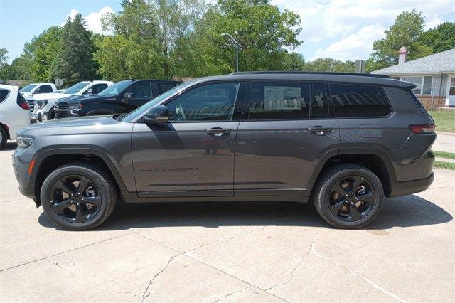 new 2024 Jeep Grand Cherokee L car, priced at $49,352