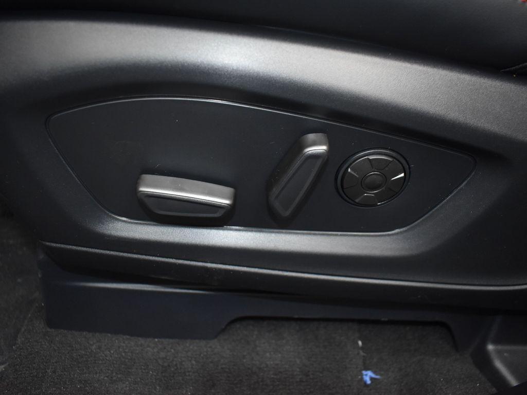 new 2025 Ford Explorer car, priced at $59,389