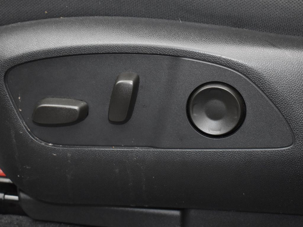 used 2024 Chevrolet Traverse car, priced at $40,977