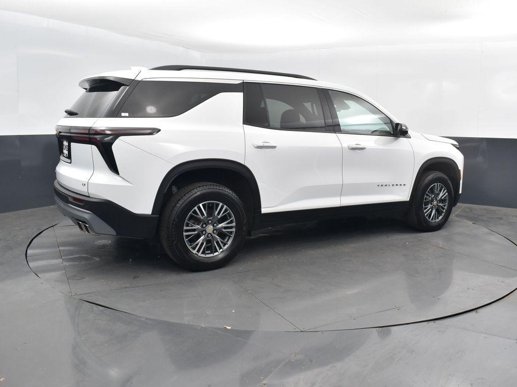 used 2024 Chevrolet Traverse car, priced at $40,977