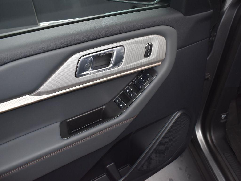 new 2025 Ford Explorer car, priced at $46,461