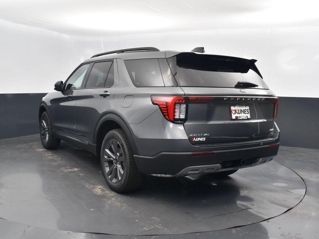 new 2025 Ford Explorer car, priced at $46,461