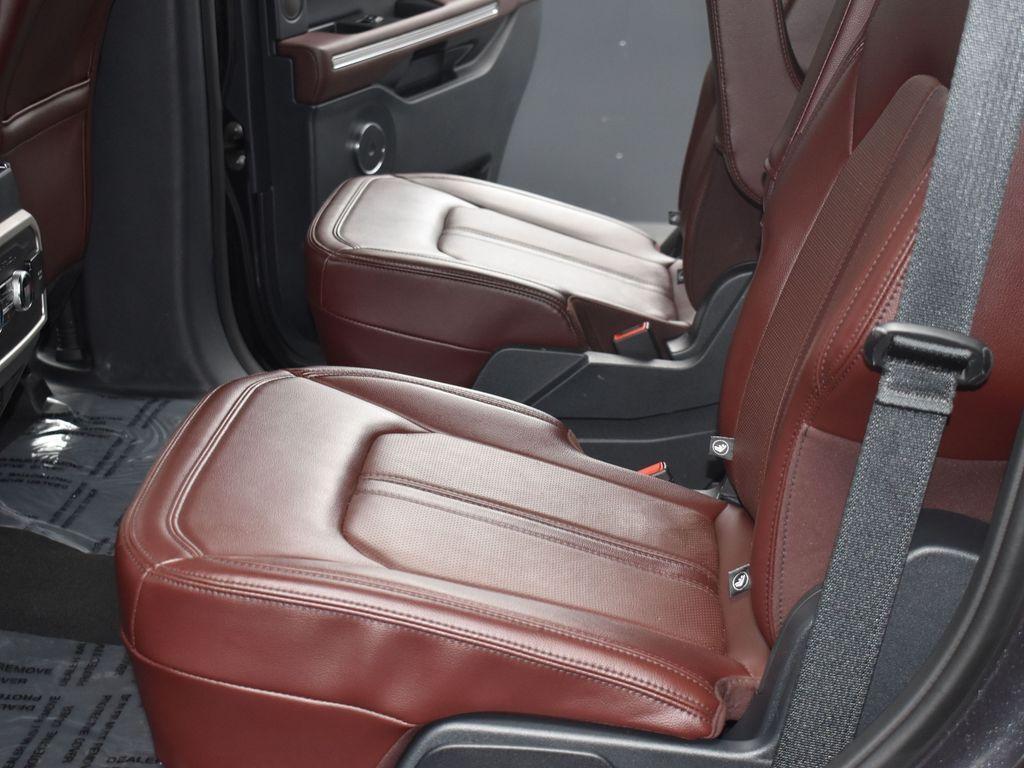 used 2024 Ford Expedition car, priced at $59,749