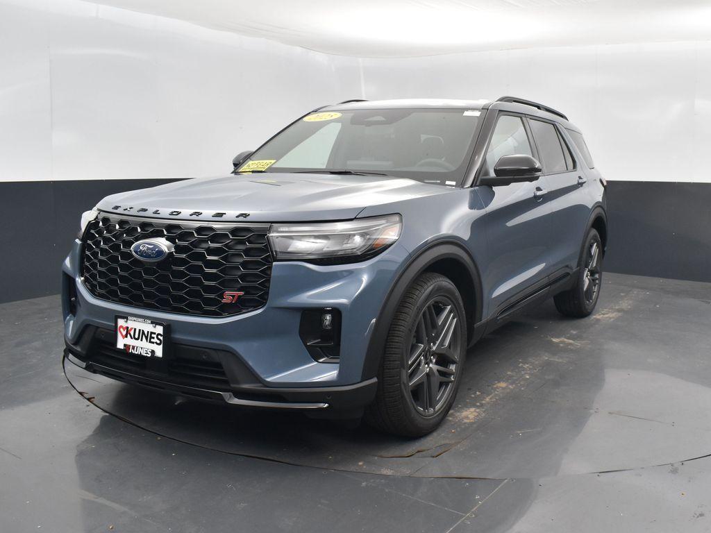 new 2025 Ford Explorer car, priced at $60,484