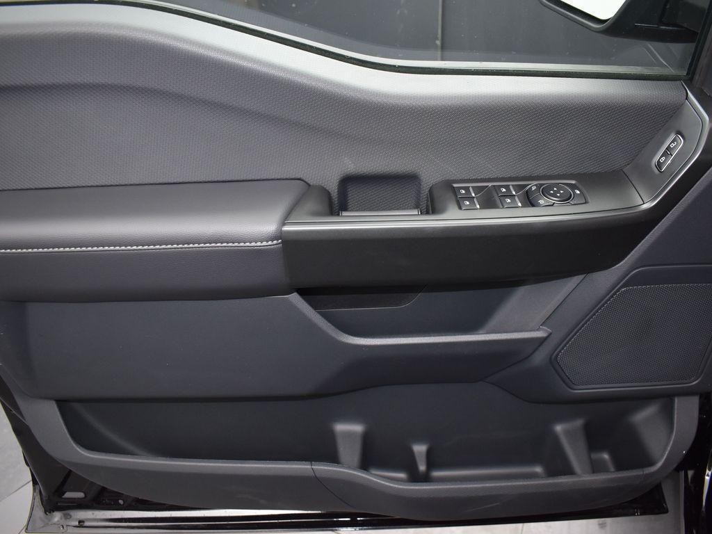 new 2025 Ford F-150 car, priced at $47,587