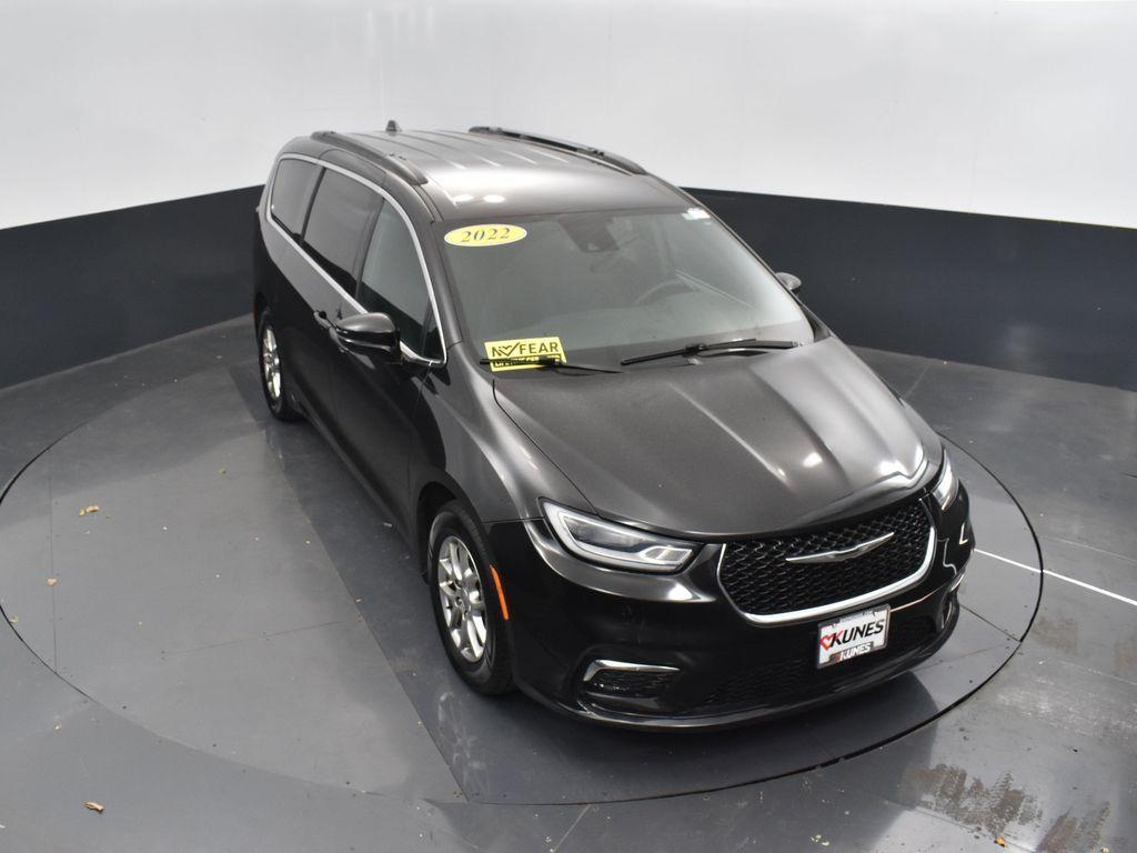 used 2022 Chrysler Pacifica car, priced at $22,385