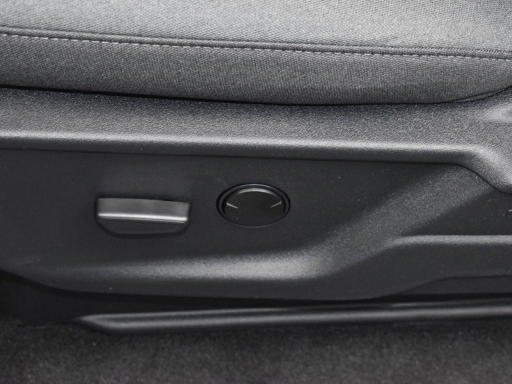 new 2025 Ford F-150 car, priced at $47,124