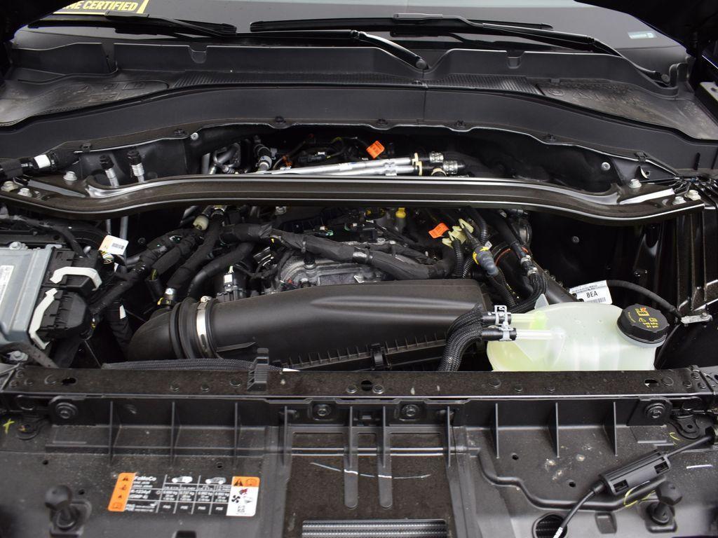 new 2025 Ford Explorer car, priced at $43,577