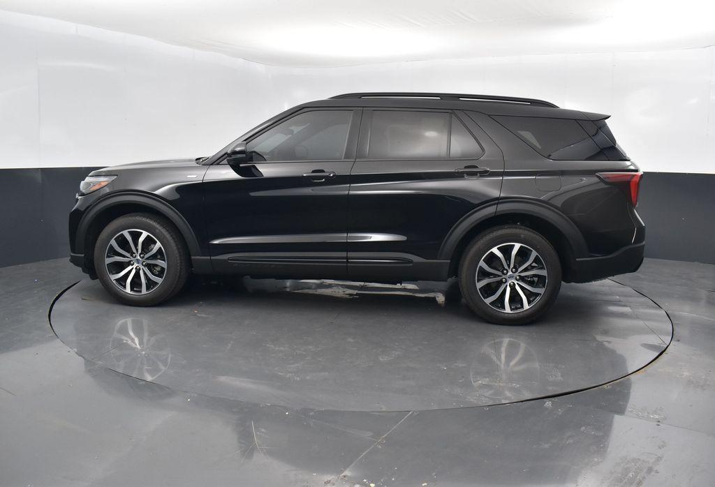 new 2025 Ford Explorer car, priced at $43,577