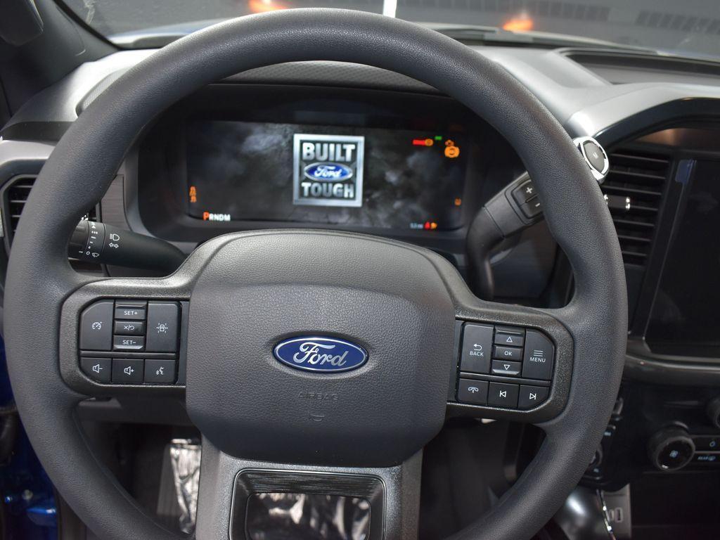 new 2025 Ford F-150 car, priced at $47,713