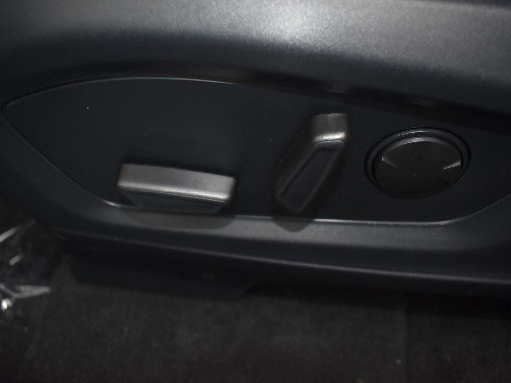 new 2025 Ford Explorer car, priced at $50,388