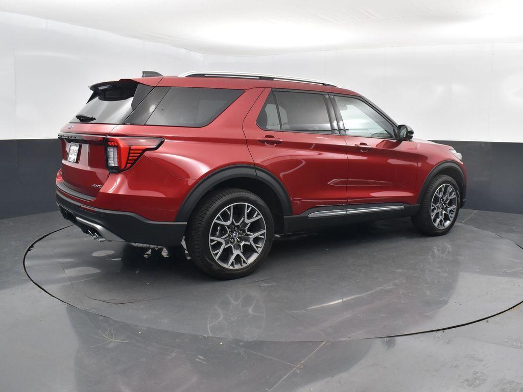 new 2025 Ford Explorer car, priced at $58,356