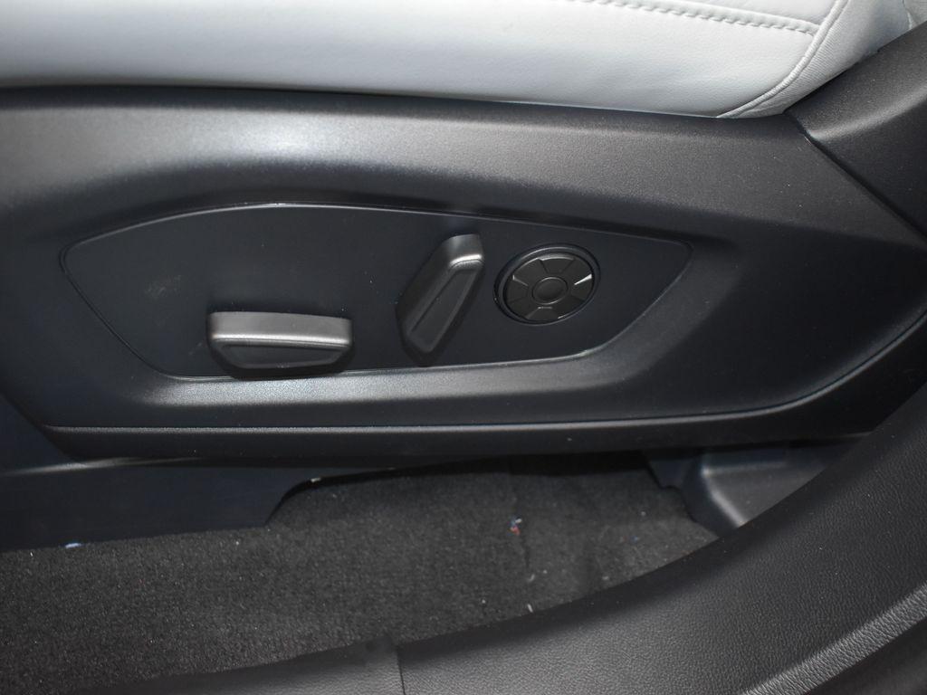 new 2025 Ford Explorer car, priced at $58,356