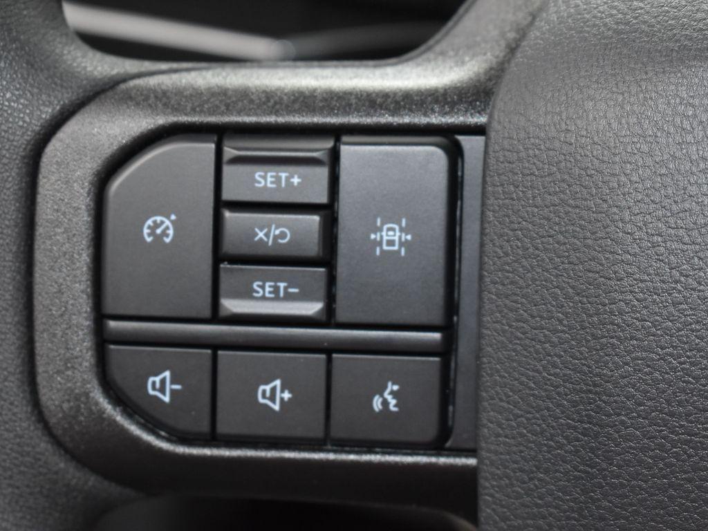 new 2025 Ford F-150 car, priced at $51,027