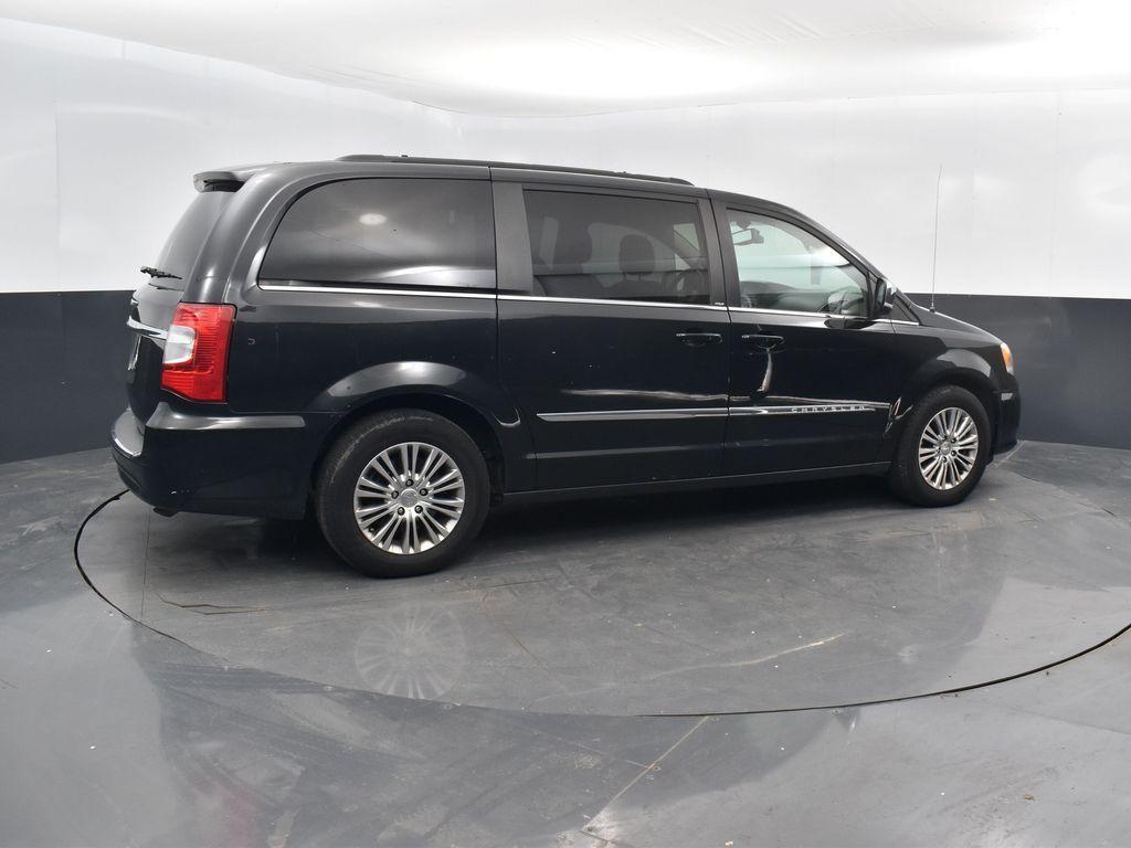 used 2014 Chrysler Town & Country car, priced at $9,792