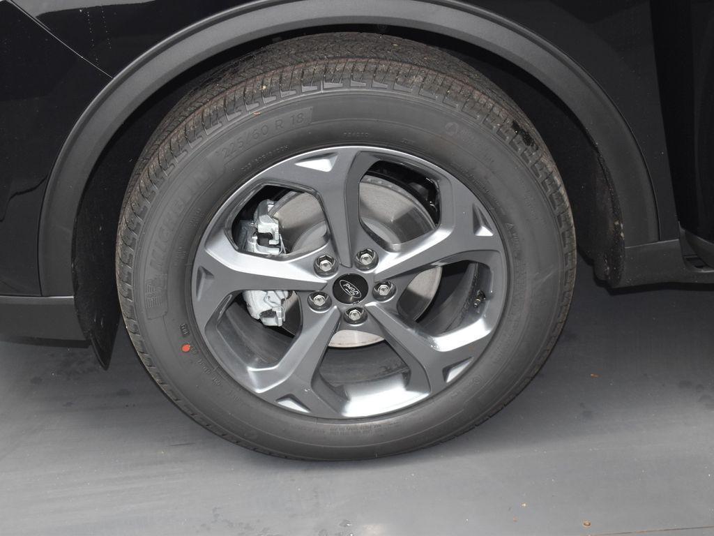 new 2025 Ford Escape car, priced at $30,500