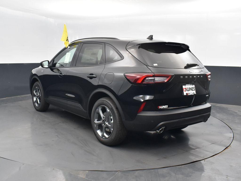new 2025 Ford Escape car, priced at $30,500