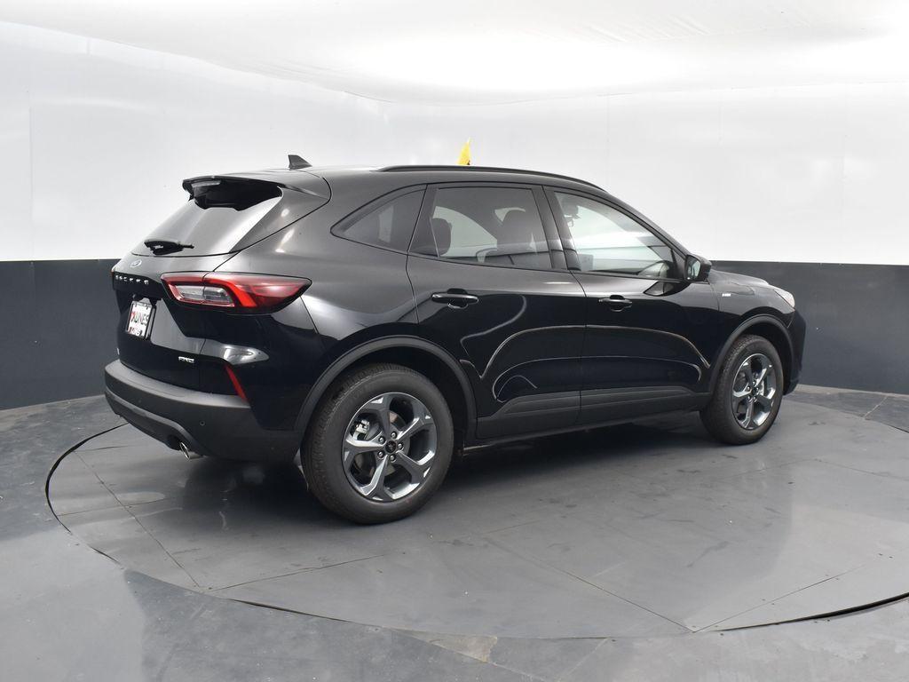 new 2025 Ford Escape car, priced at $30,500