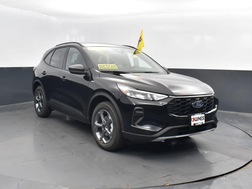 new 2025 Ford Escape car, priced at $30,500