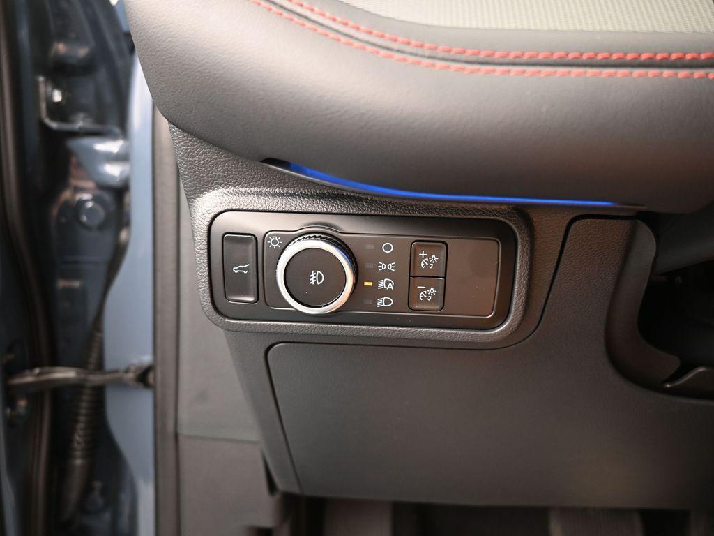 new 2025 Ford Explorer car, priced at $49,968