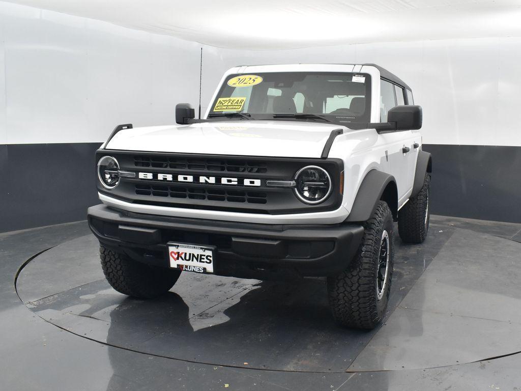 new 2025 Ford Bronco car, priced at $51,309