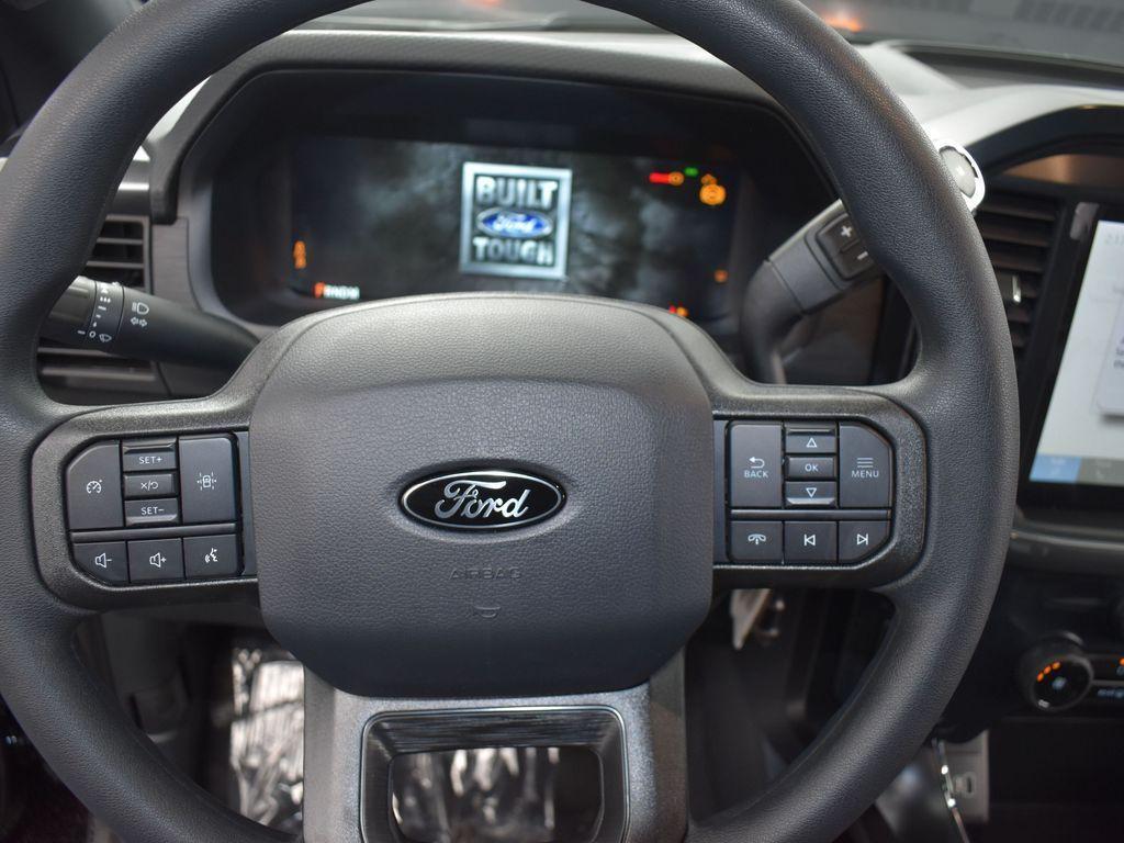 new 2025 Ford F-150 car, priced at $48,912