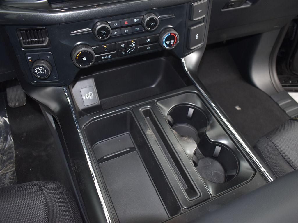 new 2025 Ford F-150 car, priced at $48,912