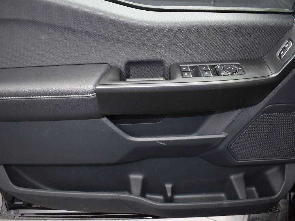 new 2025 Ford F-150 car, priced at $48,912
